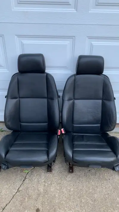 Selling some seats for an e36 bmw. Fronts are heated and manual. -Coupe sport fronts -Sedan basic fr...
