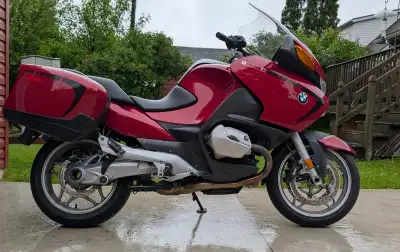 Safetied May 20. Runs great. 129,642 KM New brake rotors and neutral switch installed by BMW dealer...