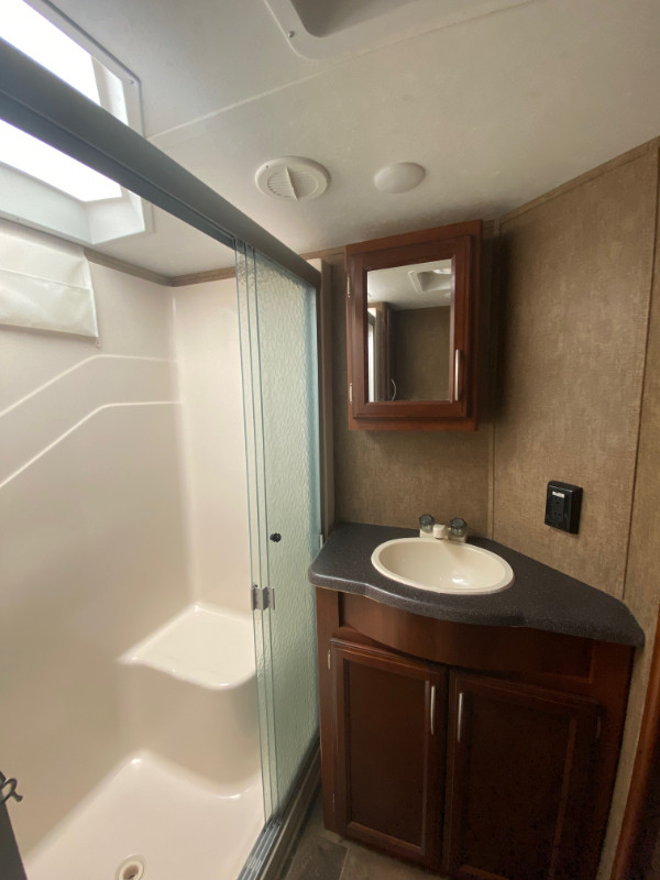 Forest River Primetime Crusader 2014 Fifth Wheel CSF315RST in Travel Trailers & Campers in Saskatoon - Image 4