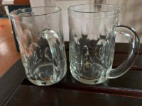 2 chopes à bière Thumbprint Dimple Beer mug.