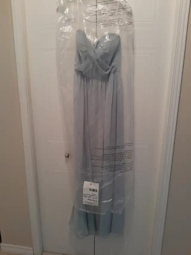 DRESS  SIZE 4 in Women's - Dresses & Skirts in Kitchener / Waterloo - Image 4