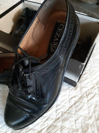 Men’s leather dress shoes - size 13