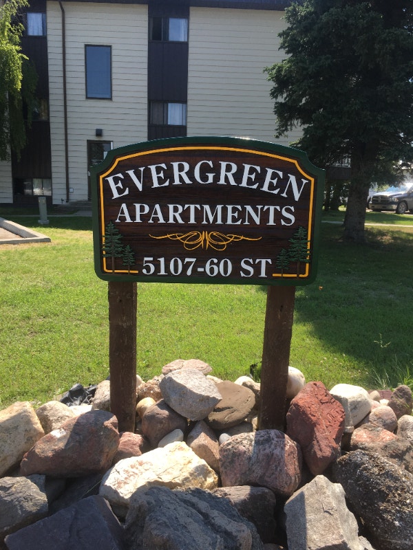 For Rent Aug 1, 2bedroom apartment 975, RMH, No pets Long Term