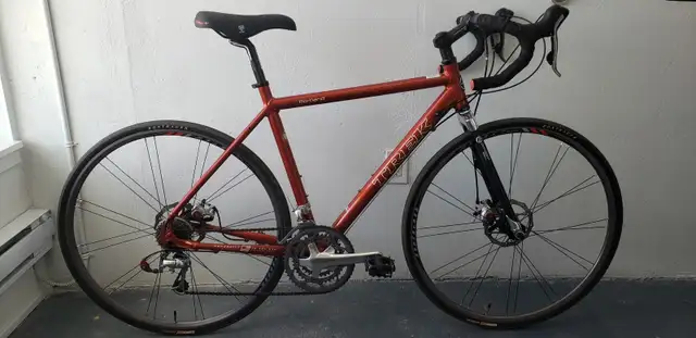 Trek Road Bike (Burnt Orange) M (54 cms) Frame in Road in City of Toronto - Image 2