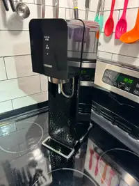 SodaStream Source Sparkling Water Seltzer Maker Black