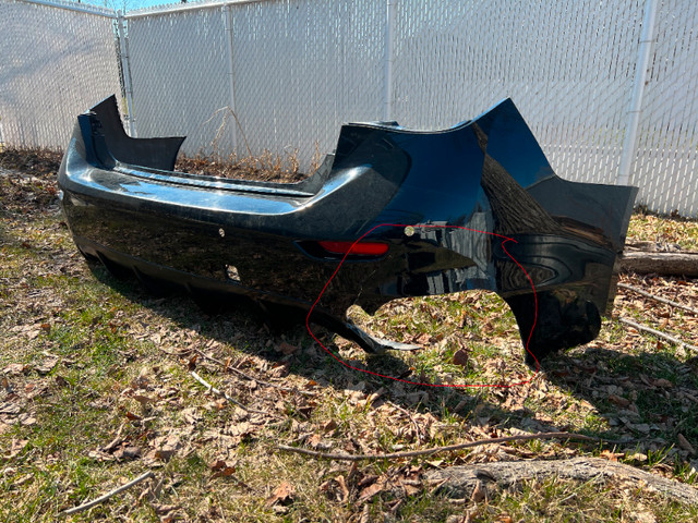 2014-2022 Infiniti Q50 S Rear Bumper Arrière Reflector Diffuseur dans Pièces de carrosserie  à Ville de Montréal - Image 3