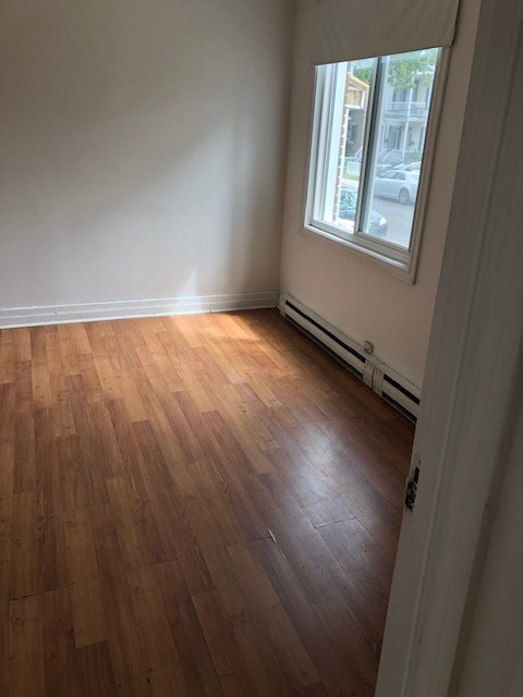 For rent 4 1\2   Lachine 3