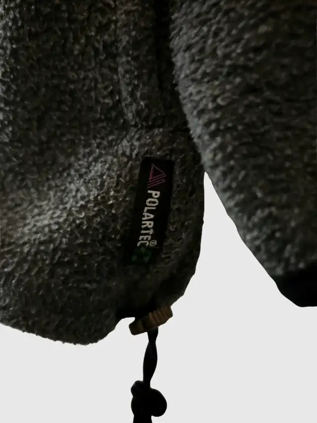 Vintage x 90s Adidas EQT Fleece Polartec Quarter Zip Pullov in Men's in City of Toronto - Image 9