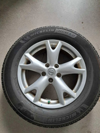 4 Michelin all season tires with aluminum rims