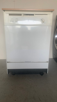 GE portable dishwasher mint condition delivery available 