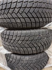 3 Michelin X-Ice pneus d'hiver, 215/50R17 95H