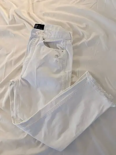 GAP White Cropped Ankle Jeans, View more