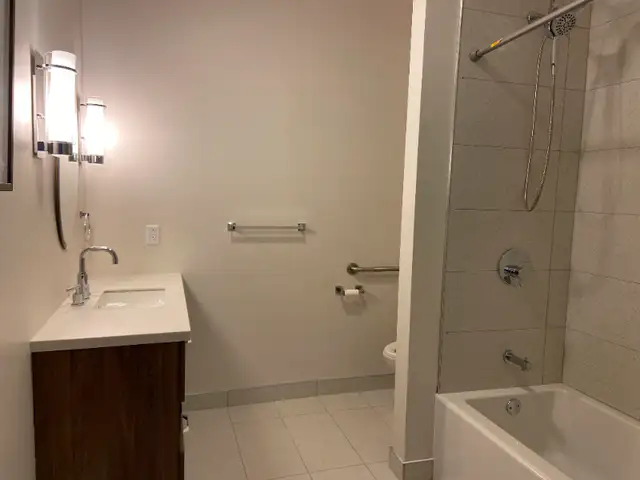 1 bedroom updated appartment dans Locations longue durée dans Saint-Jean de Terre-Neuve - Image 4
