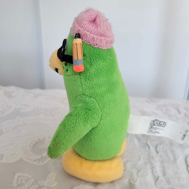Club Penguin Aunt Arctic Plush in Toys & Games in City of Toronto - Image 3