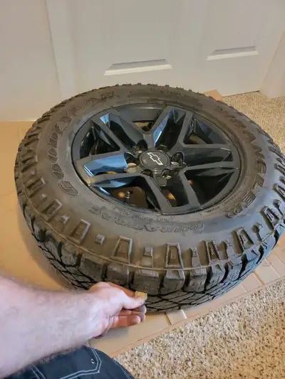 18" (6 x 5.5 or 6 x 139.7mm) Rims Lug nuts included Good Year Wrangler Duratrac Tires Tires have 470...