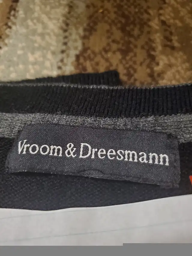 Men's Sweater in Men's in Mississauga / Peel Region - Image 6