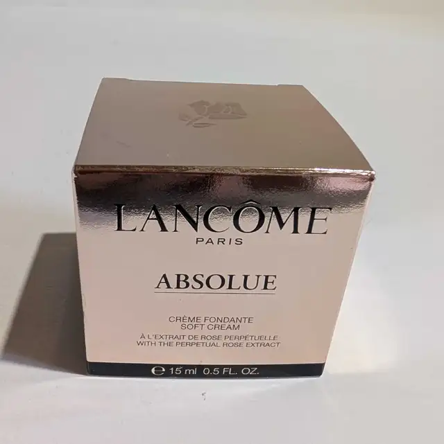 Lancome Absolue Soft Cream with Rose Extract 15ml/0.5 O in Health & Special Needs in Charlottetown - Image 2