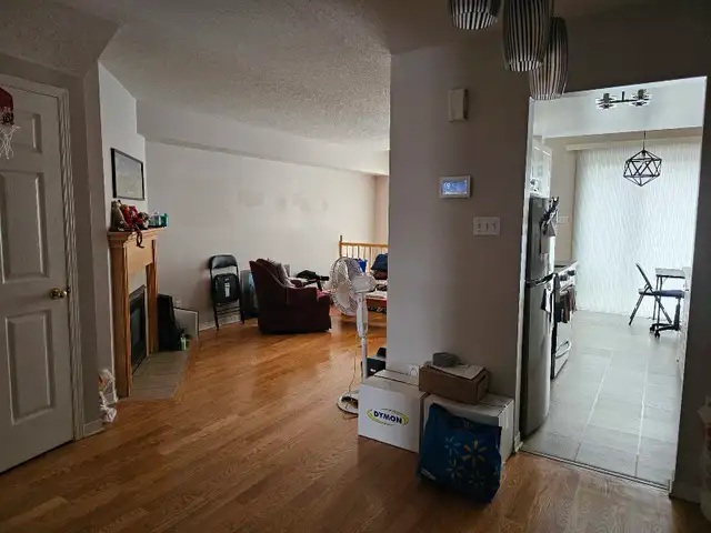 1 Room for Rent- Alta Vista/Industrial in Room Rentals & Roommates in Ottawa - Image 4