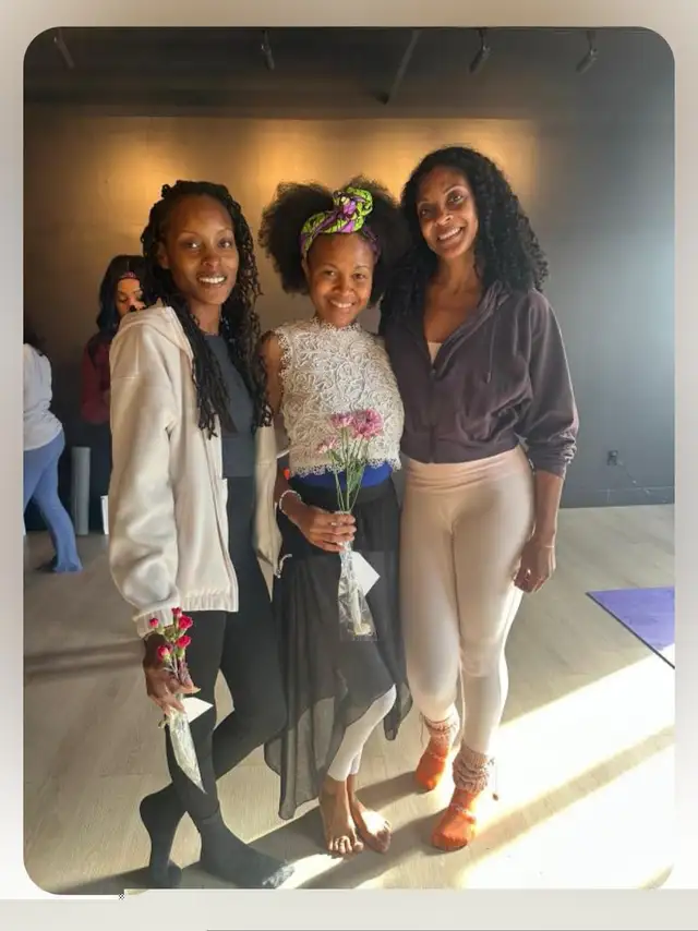 LADIES! I'm Your Private Mat Pilates Instructor :)64623143743491121