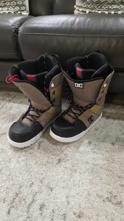 DC Phase Size 12 Snowboard Boots, View more