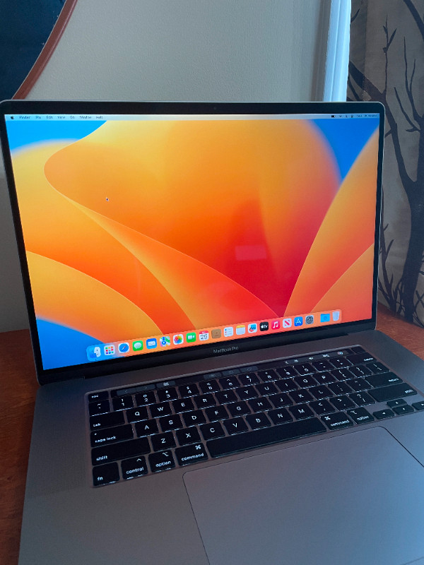 MacBook Pro | 2019, 16-Inch, Intel i7 16GB, 512GB, Touchbar