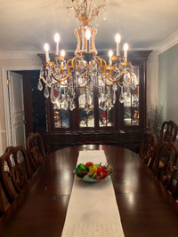 ThomasVille dining room set