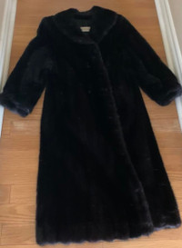 Manteau de Vison danois de luxe  - grandeur 4-6 dames, petit