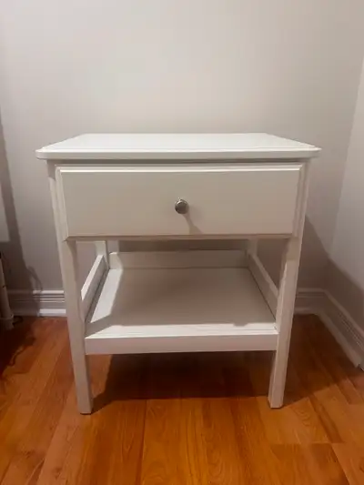 $100 (open to negotiation) Ikea nightstand, white 40x51.5x60 cm Condition: Perfect
