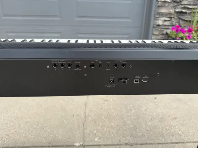 Roland FP-60X For Sale in Pianos & Keyboards in Calgary - Image 8