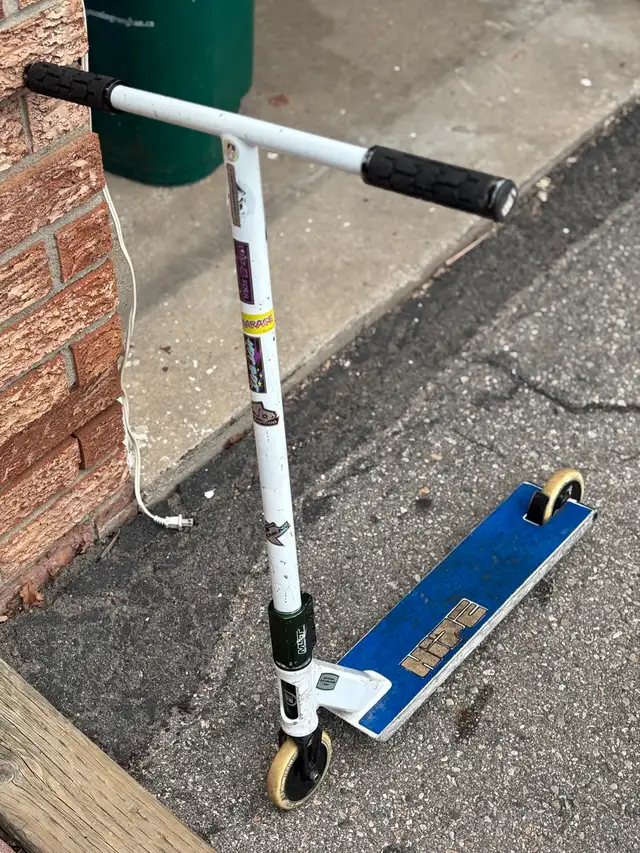 Street Kick Scooter in Scooters & Pocket Bikes in City of Toronto - Image 3