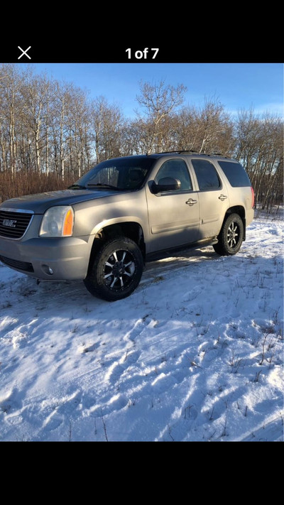 2007gmc yukon in regina priced to sell neeed off trailer 