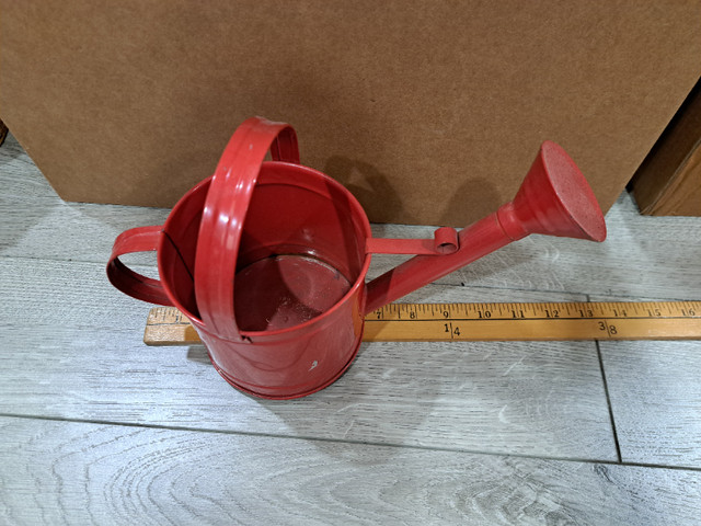 Small red toy watering can in Arts & Collectibles in City of Toronto - Image 2