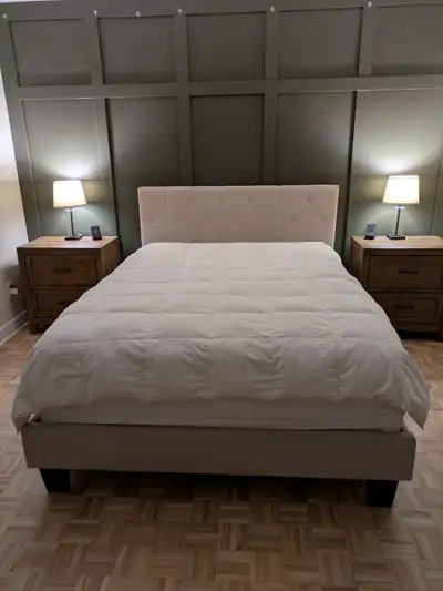 Lit + matelas queen Beautyrest Harmony Lux, View more