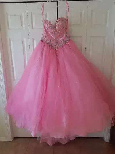 Grad Dress for Sale, View more