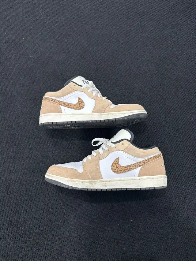 Nike Lows - tan 437917767697715201
