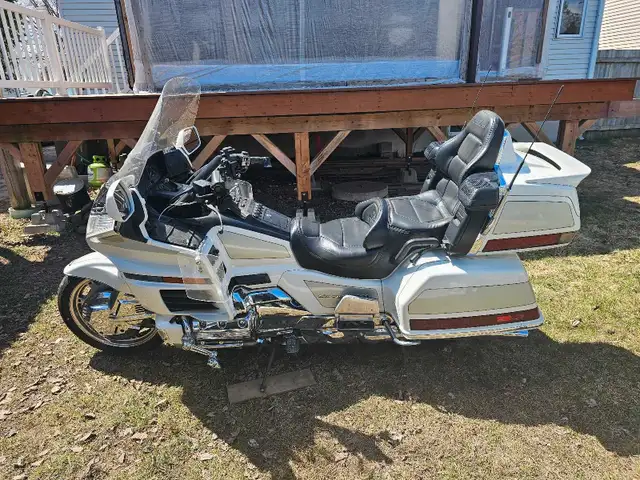 Goldwing gl1500 2000 in Touring in Laval / North Shore - Image 6