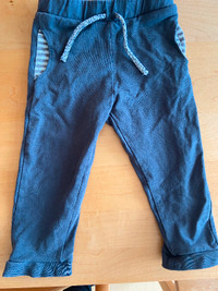 Pantalons marque Tom Tailor 80 cm (couleur charcol) (c393)