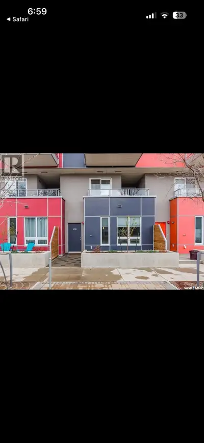 2 bedroom, 3 bathroom two story townhouse available to rent in The Banks downtown development in Riv...