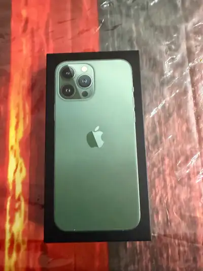iPhone 13 Pro Max (like new), View more