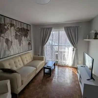 ✨ Appartement rénové 2 chambres | DISPONIBLE maintenant | 1 800 $/mois 2 chambres · 1 salle de bain...