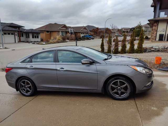 2013 Hyundai Sonata Limited with Navigation, 98k in Cars & Trucks in Vernon - Image 2