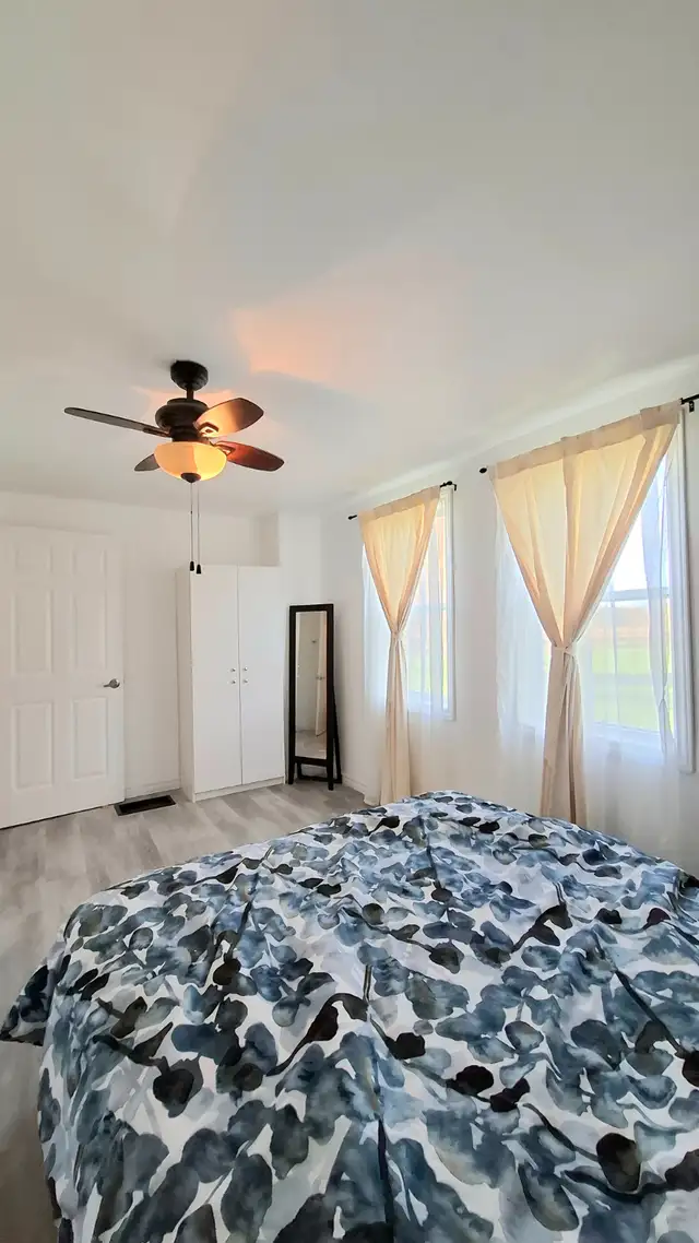 Cottage Rental Fall/Winter booking in Ontario in Canada - Image 3