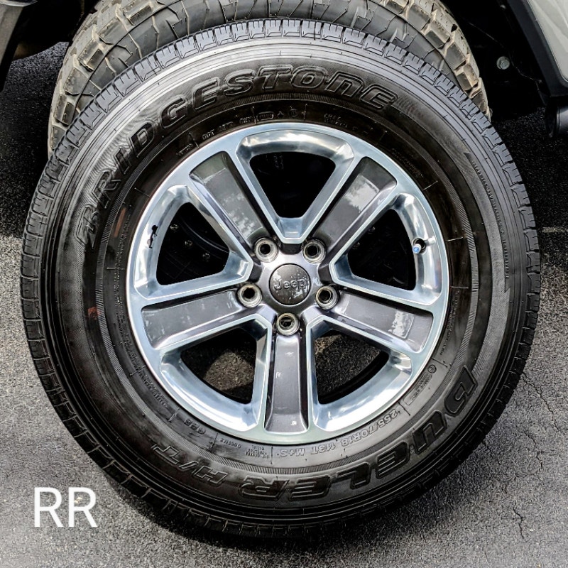 Set of 5 Jeep Wrangler JL OEM Wheels & Tires. Lugs/Locks incl. Tires