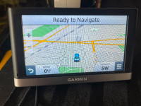 Garmin Nuvi 2597LMT 5" LCD GPS Lifetime, MISSING WINDOW MOUNT,