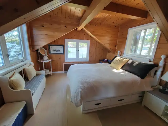 Ice House Getaway at Isle O Pines Muskoka in Ontario in Canada - Image 3