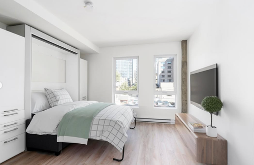 Luxury Semi-Furnished 2.5 Studio | Downtown Montreal All-Inclusive Living (WiFi excluded): - Heating...