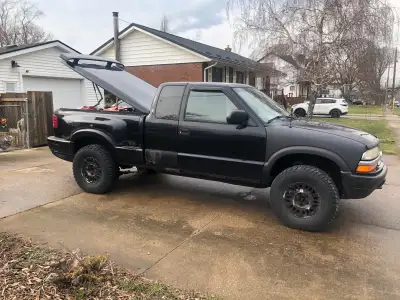 $3500 obo 288,814 i'm Cons: rust very small tranny leak ( lukas fluid included) driver door does not...