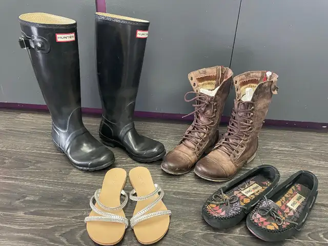 TALL BOOTS & FLATS in Women's - Shoes in Grande Prairie - Image 2