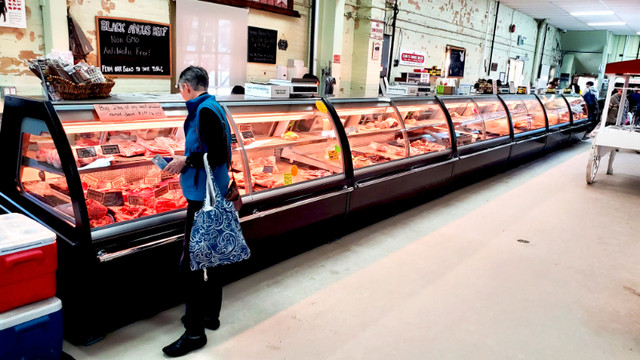 Deli / Meat / Fish Display Cases / Counters in Other Business & Industrial in City of Toronto - Image 2