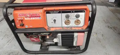 Honda EB 2200X generator. Runs good starts first pull. 807 767 1906.